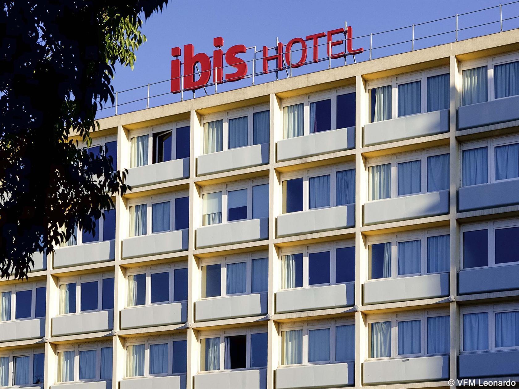 Ibis Alès Centre Ville Esterno foto