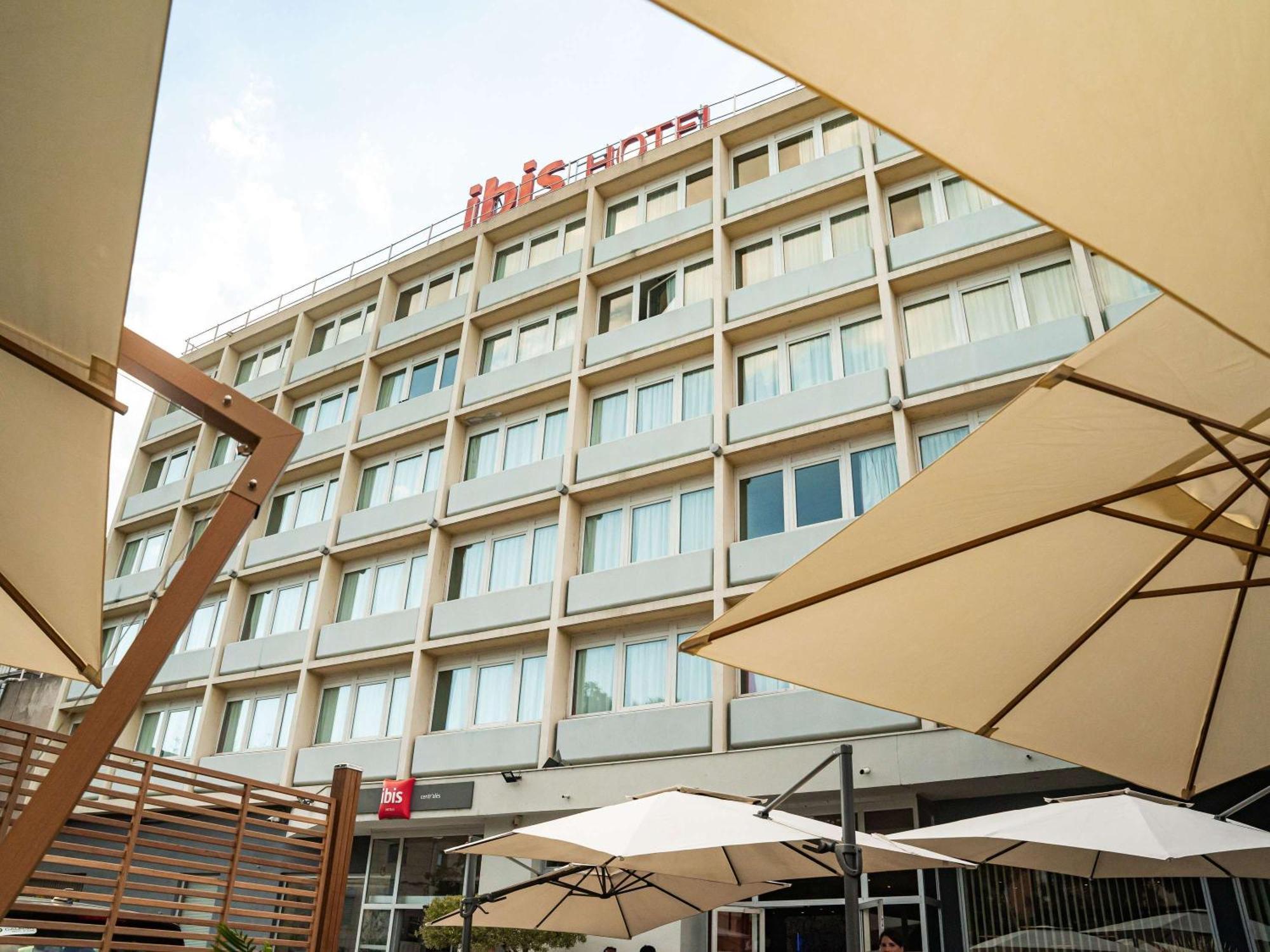 Ibis Alès Centre Ville Esterno foto